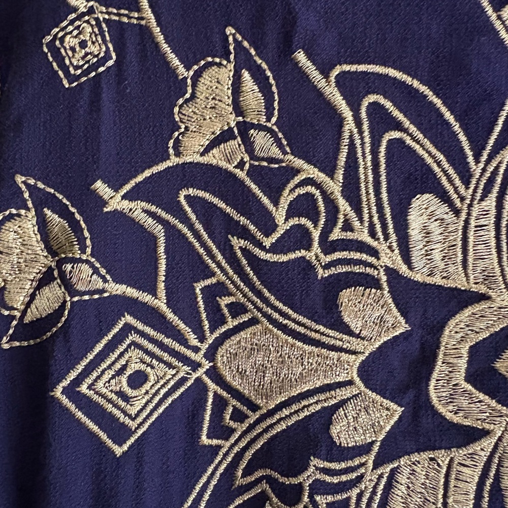 Bright and Beautiful Elegant Navy Size M Dress with Gold Embroidery - Picture 5 of 6